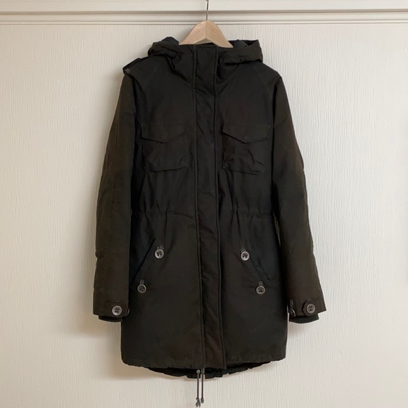 Aritzia Green Community Parka - Size M - Picture 1 of 8